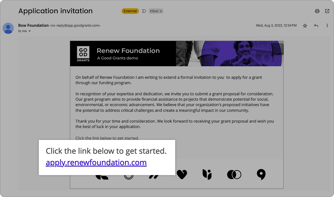 An email invitation where the applicant can apply through the custom domain link.