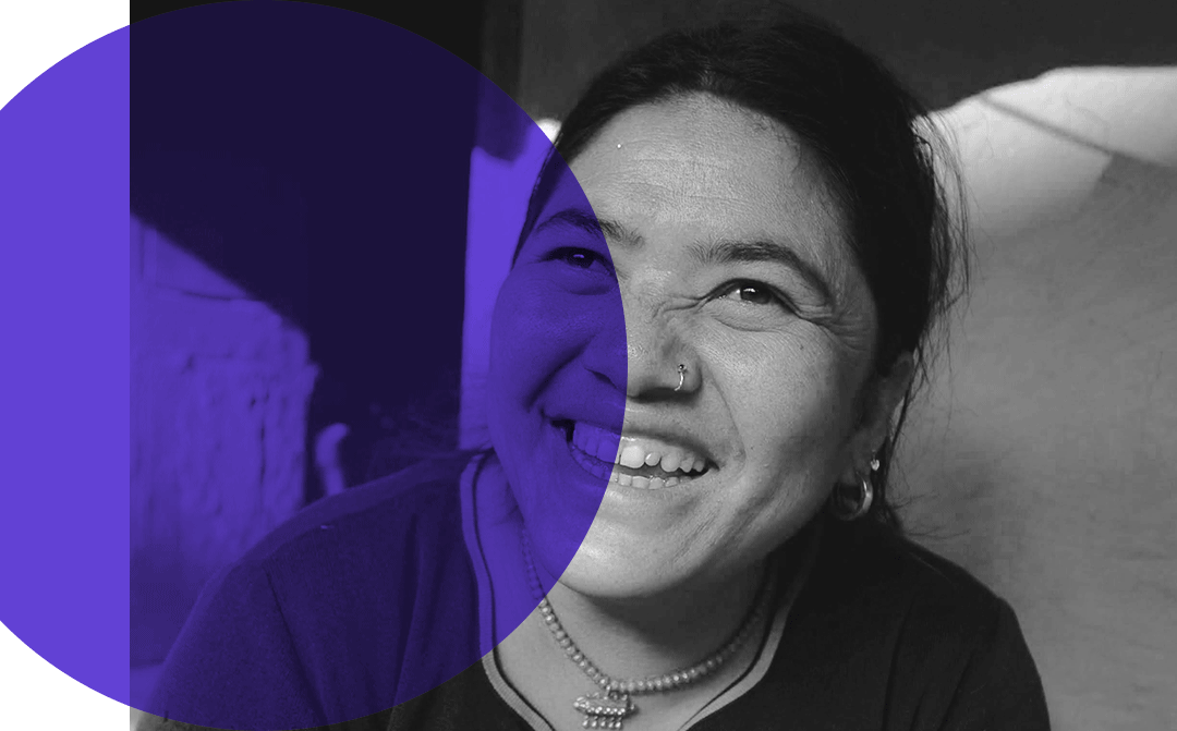 Data dashboards vs. deep dives: How to share grant impact internally 